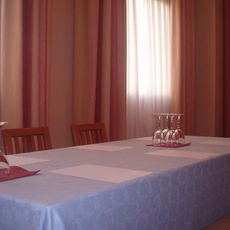 Aparthotel Sercotel 韦斯卡 外观 照片