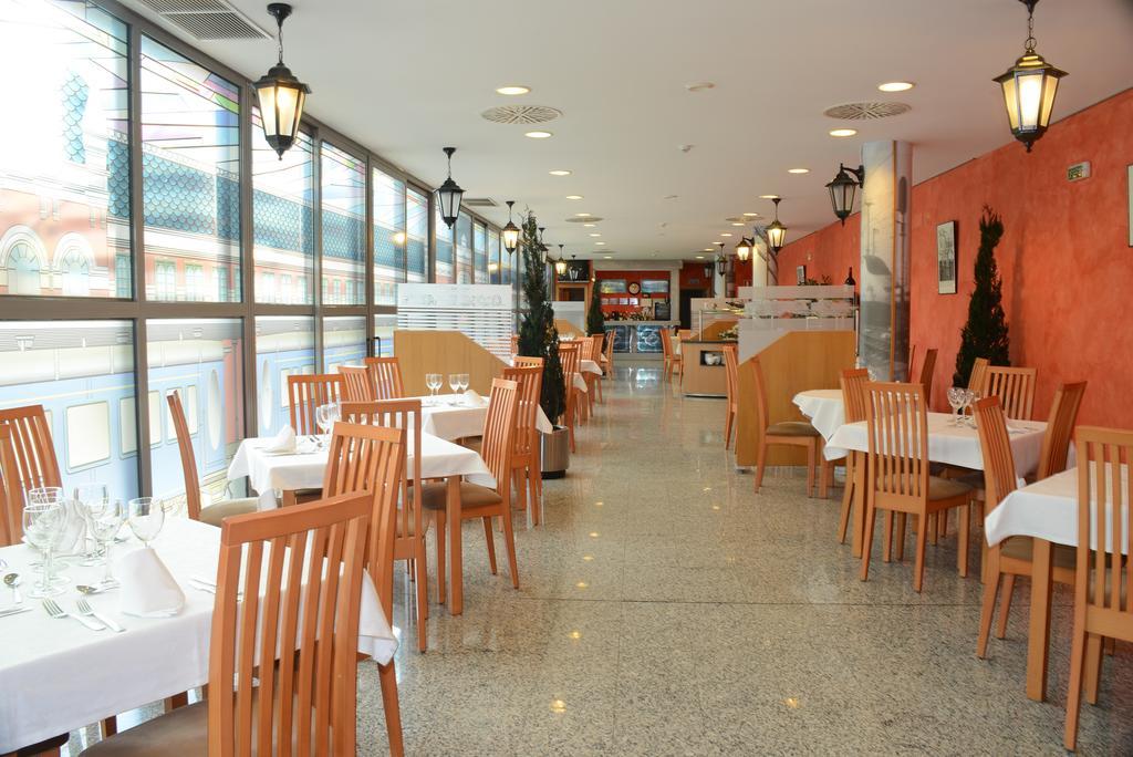 Aparthotel Sercotel 韦斯卡 外观 照片