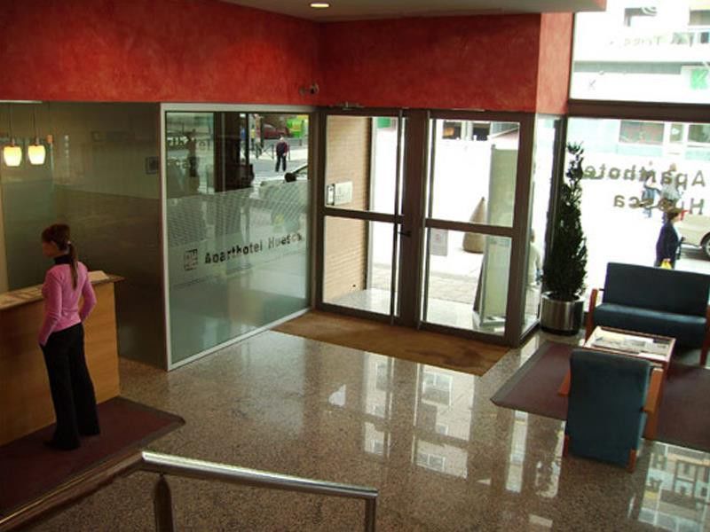 Aparthotel Sercotel 韦斯卡 外观 照片