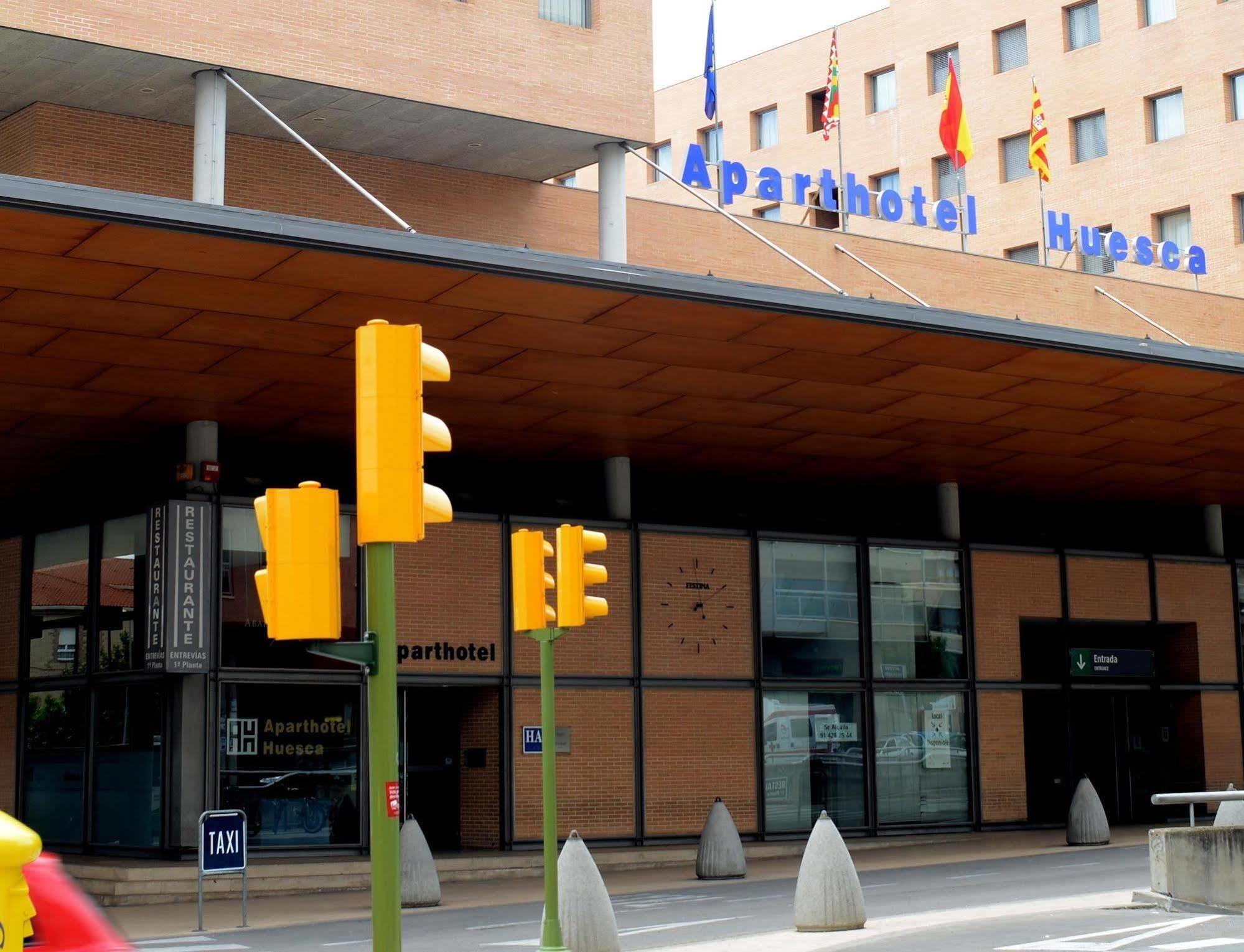 Aparthotel Sercotel 韦斯卡 外观 照片